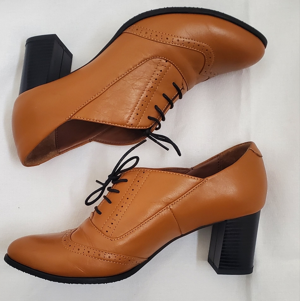 Julia Bo EU41 Kent Oxford Heels